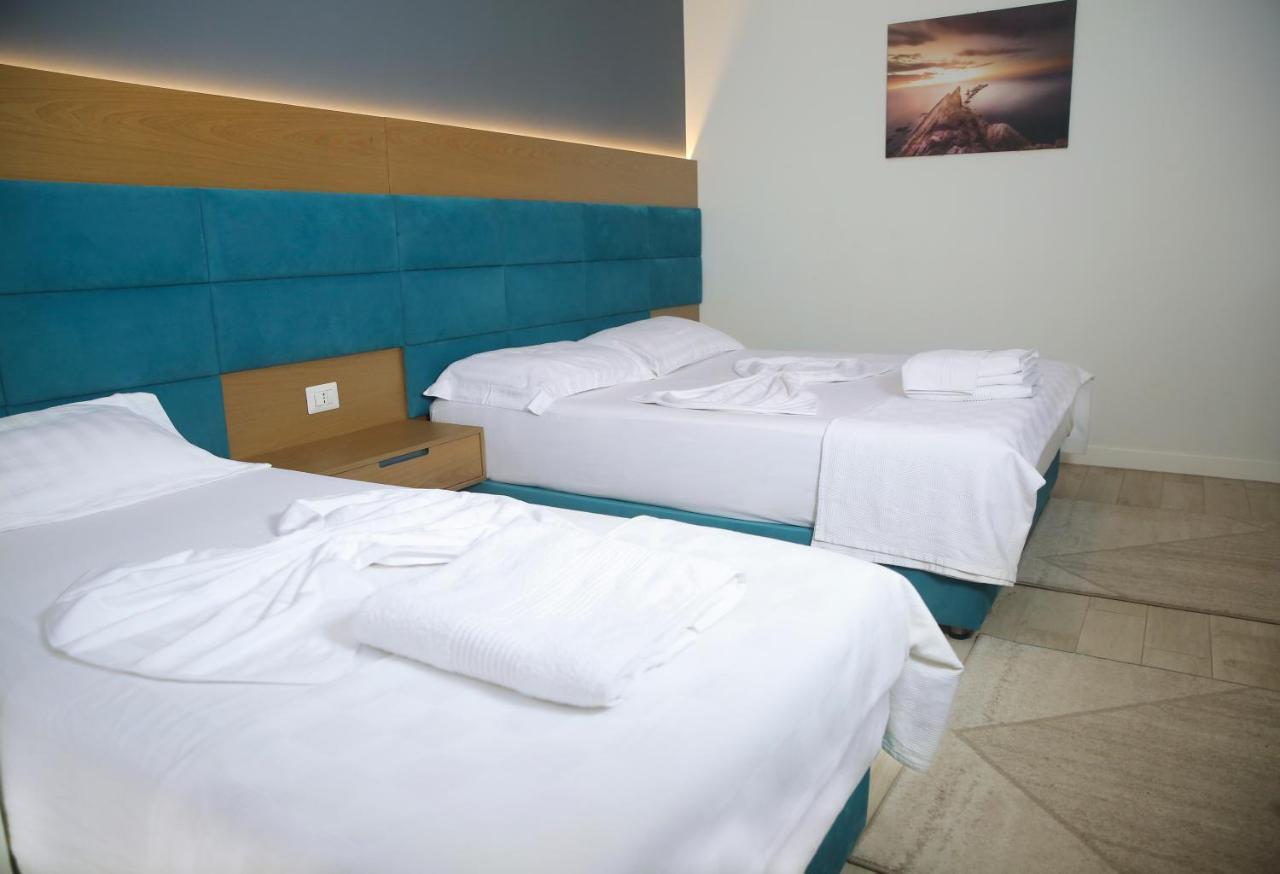 Domus Hotel & Apartments Шенджин Экстерьер фото