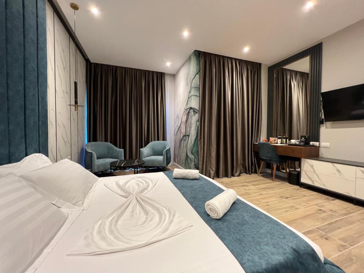 Domus Hotel & Apartments Шенджин Экстерьер фото
