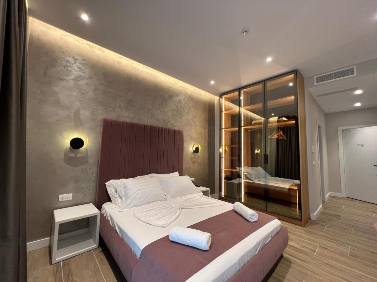 Domus Hotel & Apartments Шенджин Экстерьер фото