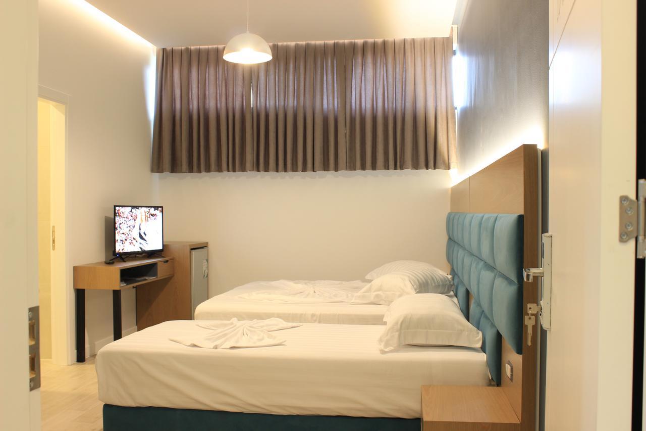 Domus Hotel & Apartments Шенджин Экстерьер фото
